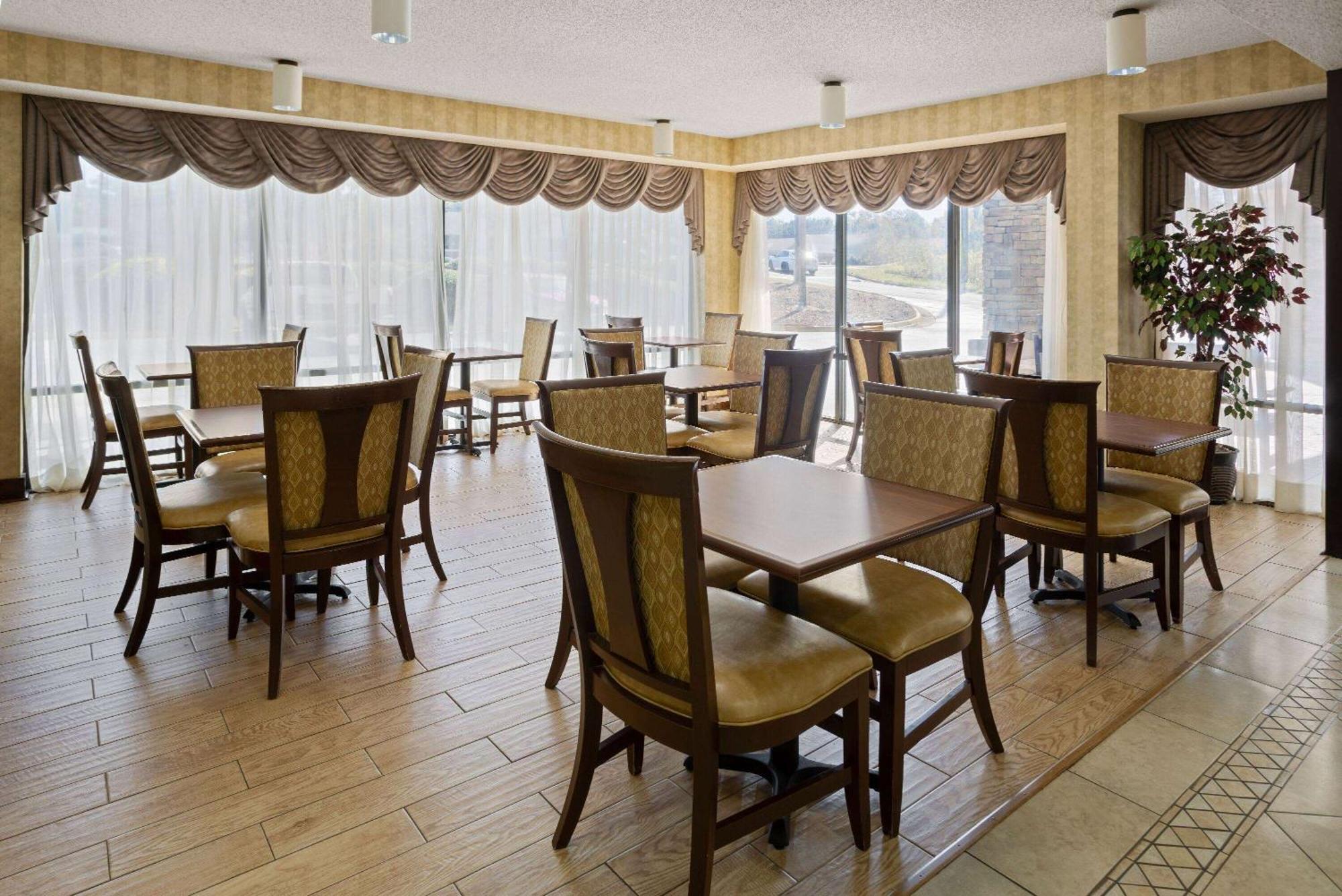 Baymont By Wyndham Griffin Hotell Eksteriør bilde